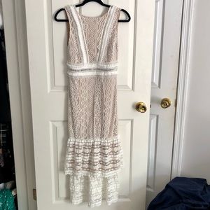 Lulu’s Garden Soirée White Lace Sleeveless Tiered MIDI Dress